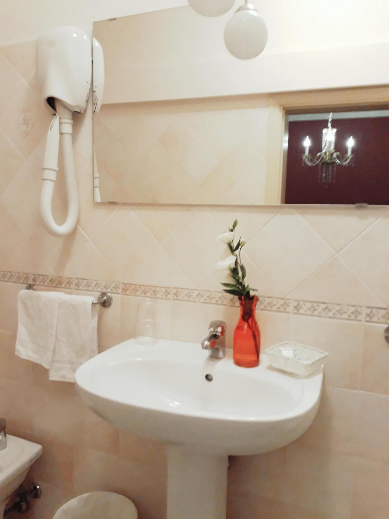 Hotel Helvetia Milano Marittima Buitenkant foto
